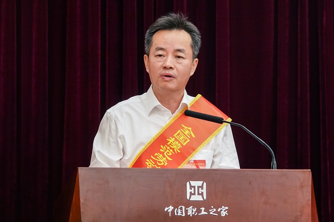 2019-1 鹽田港區(qū)榮獲全國(guó)模范勞動(dòng)關(guān)系和諧工業(yè)園區(qū)稱(chēng)號(hào).jpg